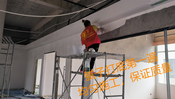 南寧辦公室裝修現(xiàn)場實(shí)況—燦源裝飾 南寧辦公室裝修現(xiàn)場實(shí)況—燦源裝飾